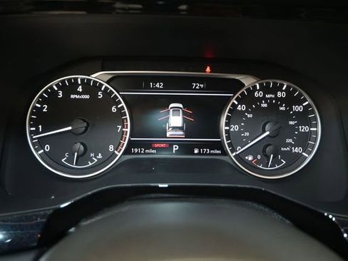 Used 2025 Nissan Pathfinder SL FWD image 6