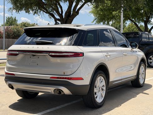 Used 2022 Lincoln Corsair FWD image 7