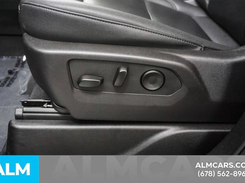 Used 2025 Chevrolet Tahoe LT AWD/4WD image 33