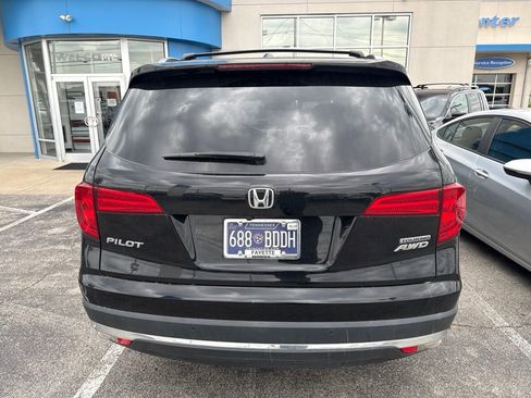 Used 2017 Honda Pilot Touring image 6