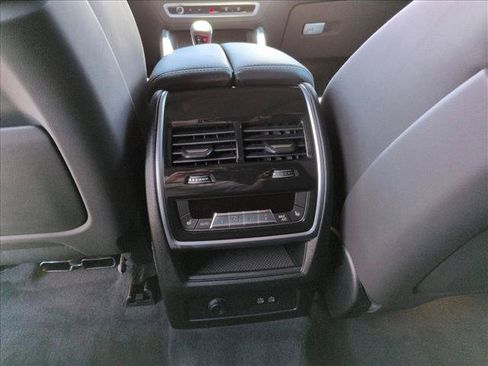 Used 2025 BMW XM AWD/4WD image 17