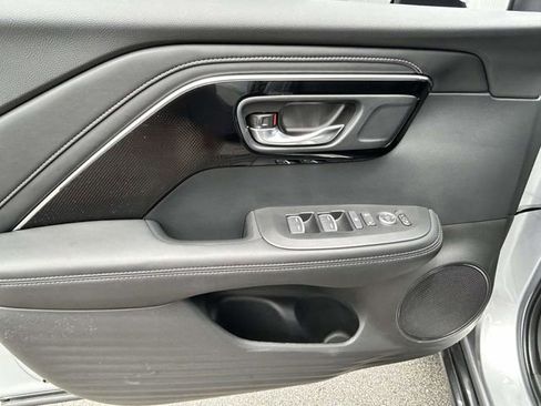 Used 2025 Acura ADX FWD image 13