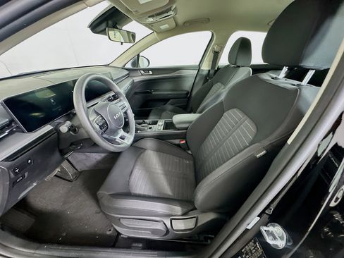 Used 2025 Kia K5 LXS image 13