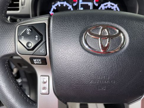 Used 2024 Toyota 4Runner SR5 image 28