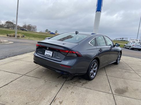 New 2026 Honda Accord EX-L image 10