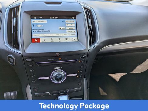 Used 2017 Ford Edge Titanium w/ Technology Package image 8