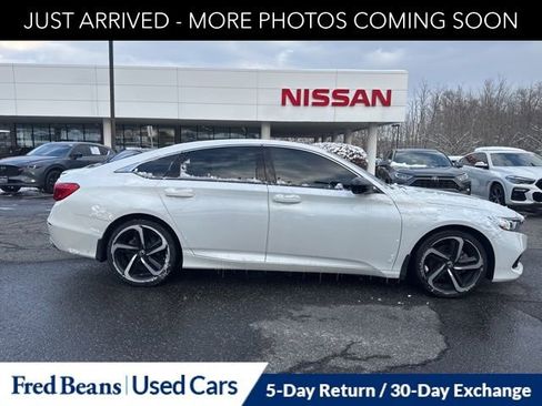 Used 2022 Honda Accord Sport image 9