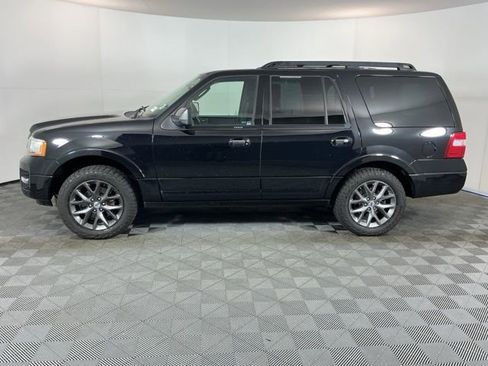 Used 2017 Ford Expedition Limited w/ Equipment Group 301A AWD/4WD image 8