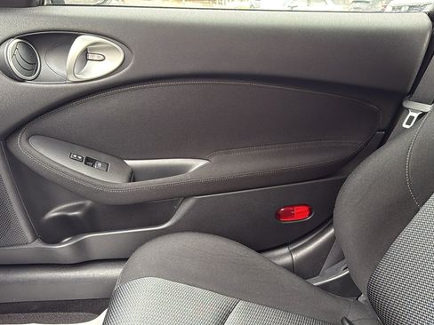 Used 2013 Nissan 370Z image 16