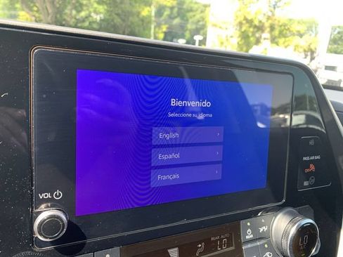 Certified 2024 Toyota Highlander LE FWD image 21