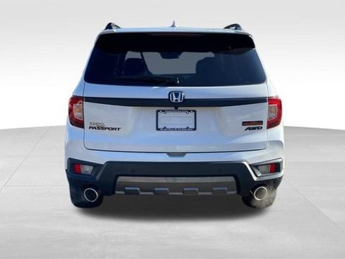 Used 2023 Honda Passport TrailSport image 7