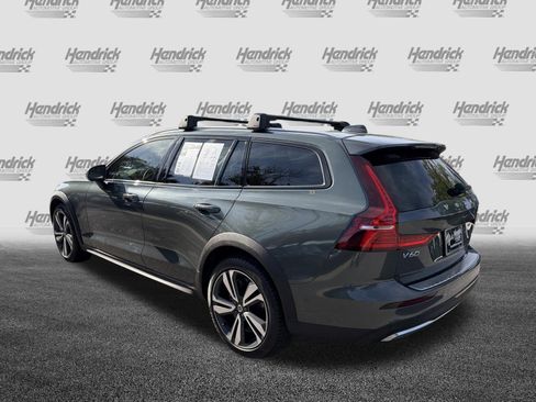Used 2026 Volvo V60 B5 Cross Country Plus w/ Protection Package Premier AWD/4WD image 8