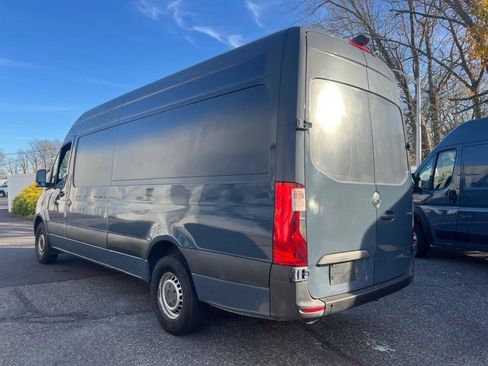 Used 2019 Mercedes-Benz Sprinter 170 image 4