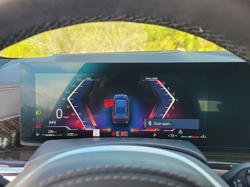 Used 2025 BMW X5 sDrive40i w/ M Sport Package image 32