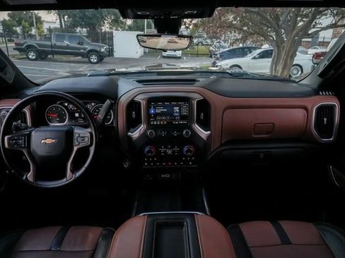 Used 2020 Chevrolet Silverado 2500 High Country w/ Z71 Off-Road Package image 45