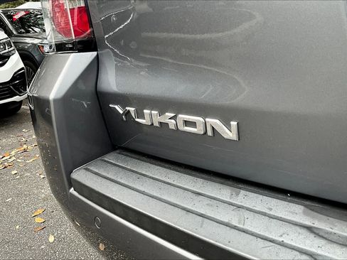 Used 2020 GMC Yukon SLT image 9