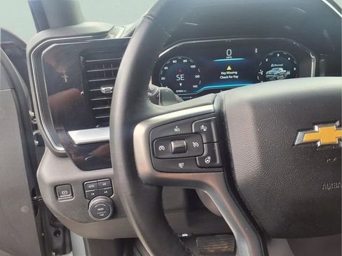 Used 2023 Chevrolet Silverado 1500 LTZ AWD/4WD image 16