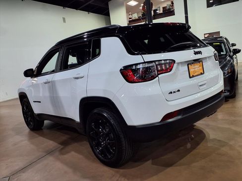 Certified 2022 Jeep Compass Altitude w/ Convenience Group image 4