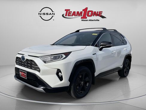 Used 2020 Toyota RAV4 XSE image 14