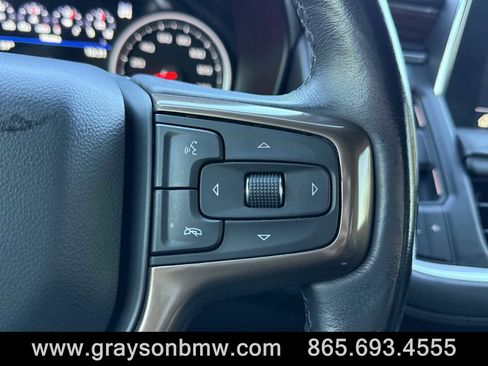 Used 2021 Chevrolet Suburban High Country w/ Premium Package image 32