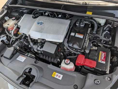 Used 2017 Toyota Prius Four w/ Premium Convenience Package FWD image 20