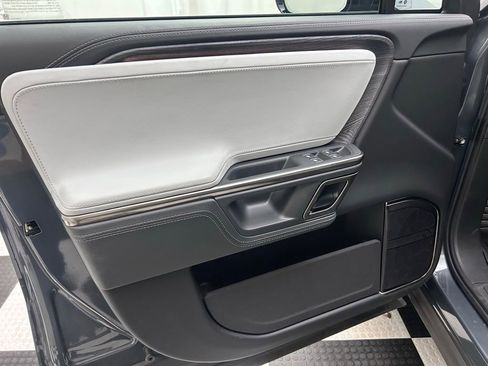 Used 2024 Rivian R1S Adventure AWD/4WD image 10
