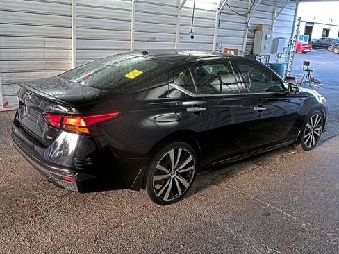 Used 2019 Nissan Altima 2.5 Platinum AWD/4WD image 3