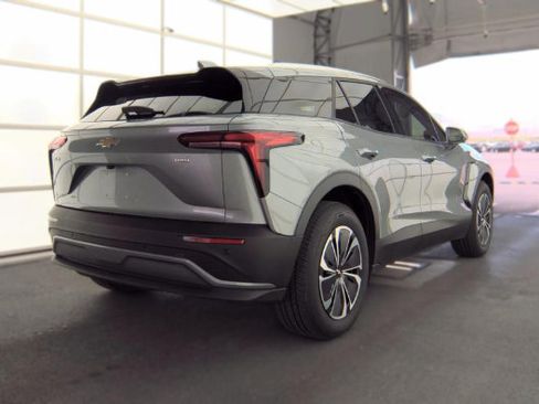 Used 2024 Chevrolet Blazer EV LT AWD/4WD image 2