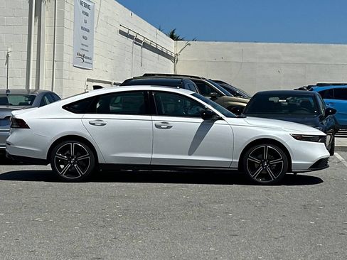New 2026 Honda Accord SE image 2