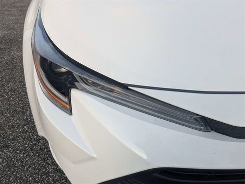Used 2025 Toyota Corolla LE image 10
