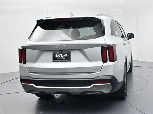Certified 2025 Kia Sorento EX w/ EX Panoramic Sunroof Package AWD/4WD image 7