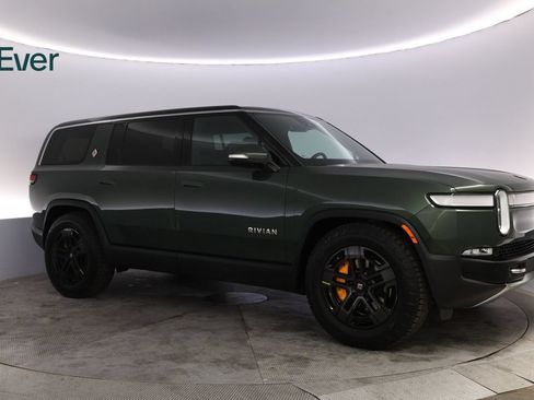 Used 2023 Rivian R1S Adventure AWD/4WD image 14