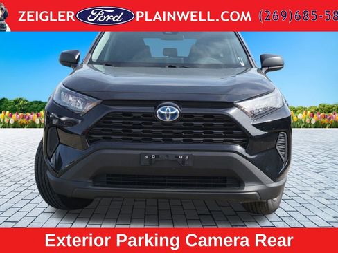 Used 2022 Toyota RAV4 LE AWD/4WD image 8