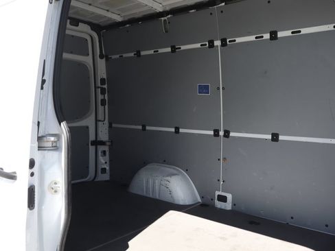 Used 2025 Mercedes-Benz Sprinter 2500 image 13