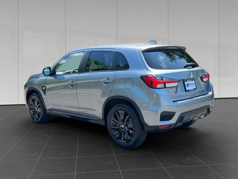 Used 2025 Mitsubishi Outlander Sport ES AWD/4WD image 3