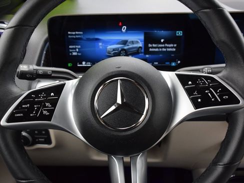 Certified 2025 Mercedes-Benz GLB 250 image 21