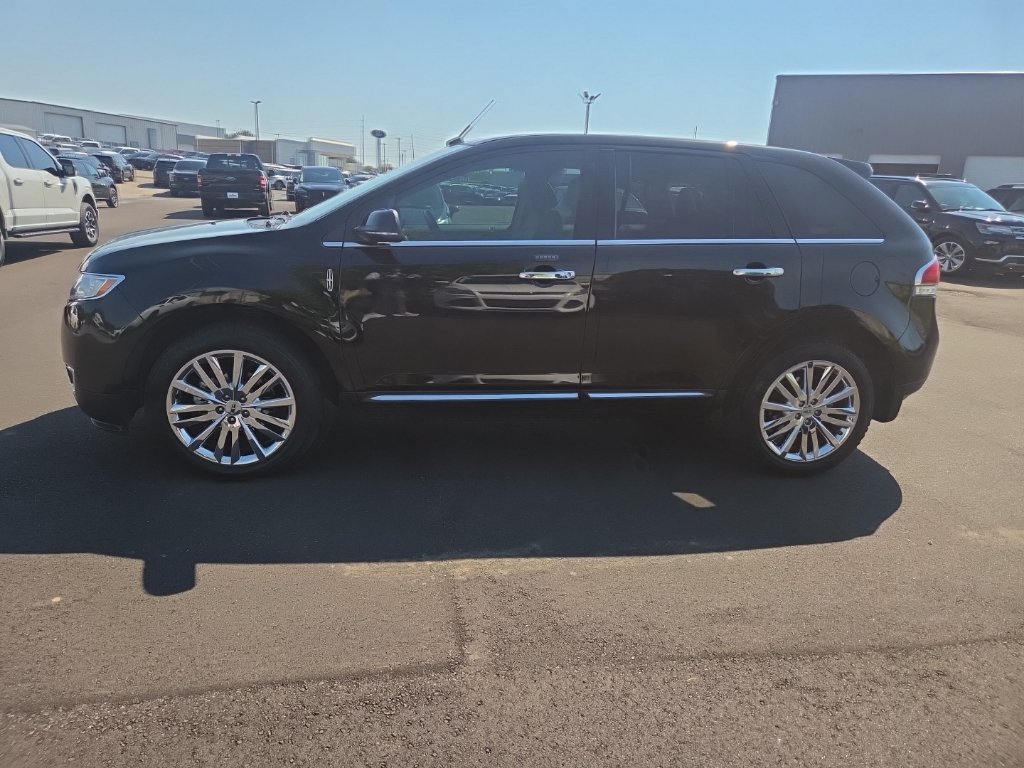 Used 2015 Lincoln MKX FWD w/ Equipment Group 102A image 5