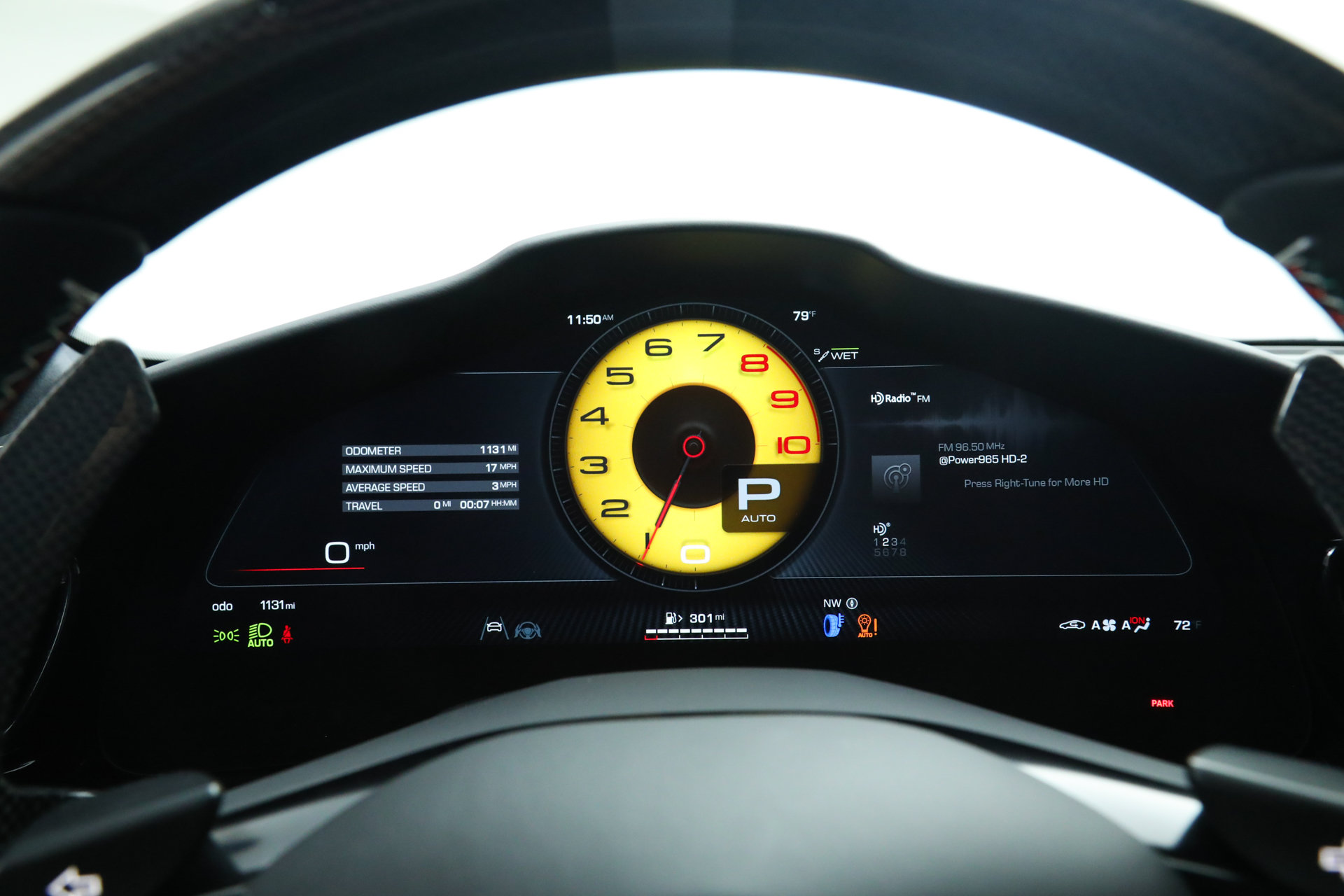 Used 2025 Ferrari Purosangue AWD/4WD image 32