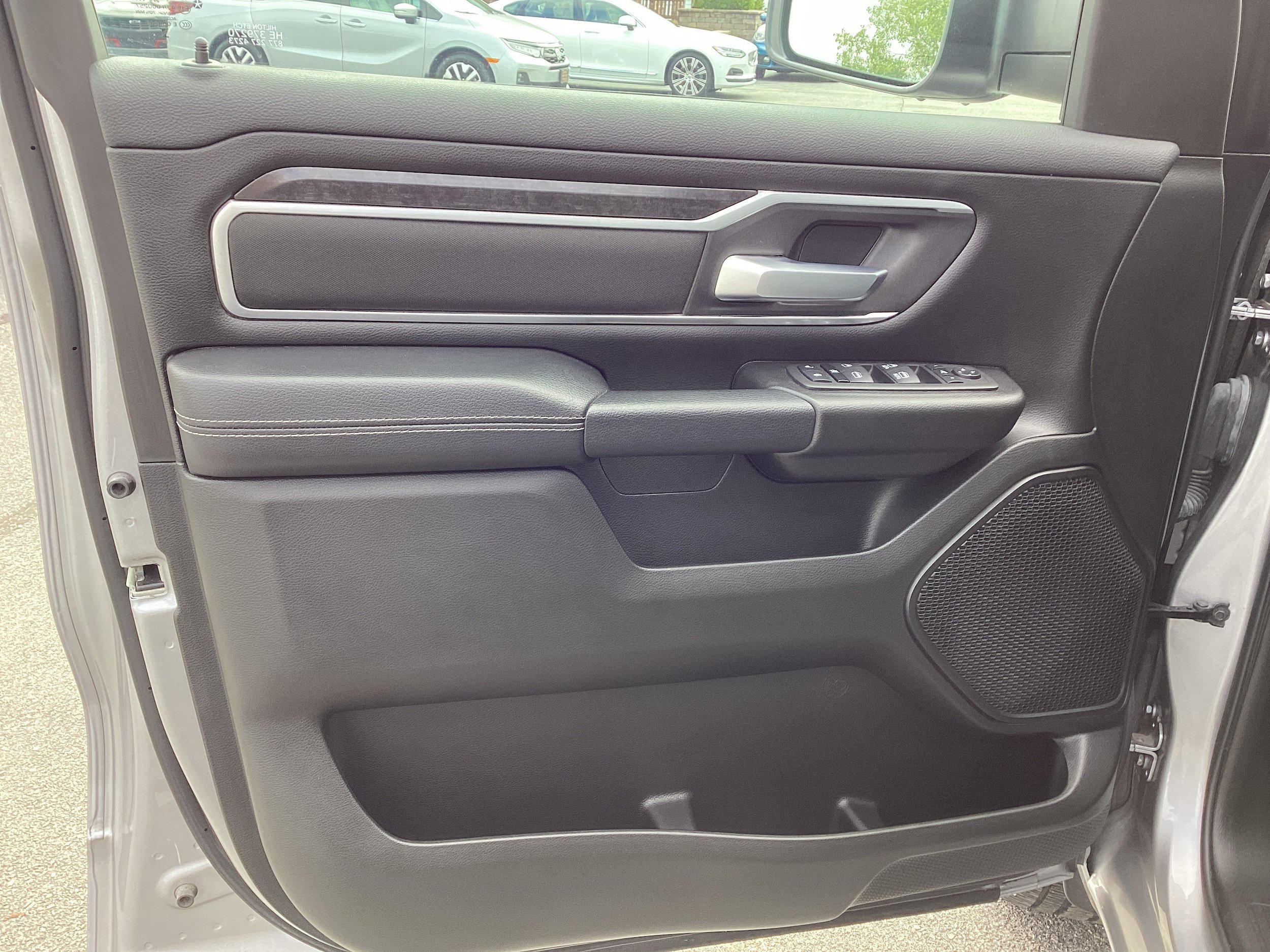 Used 2023 RAM 1500 Big Horn AWD/4WD image 14