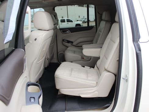 Used 2015 GMC Yukon XL Denali image 24