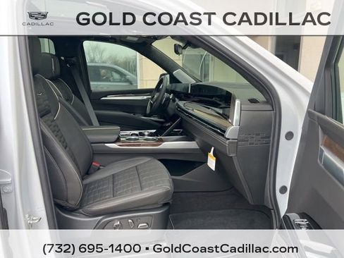 Certified 2026 Cadillac Escalade ESV Platinum Sport image 7