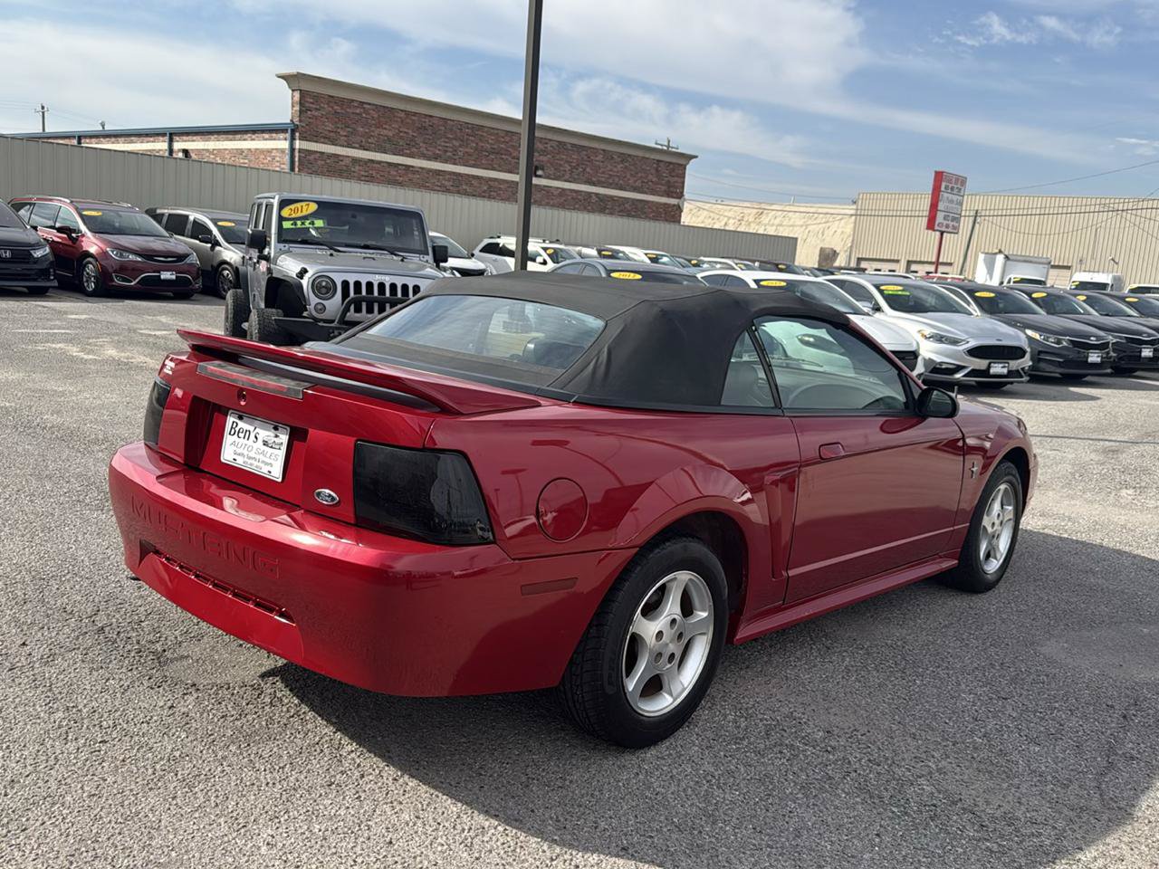 Used 2000 Ford Mustang Convertible RWD image 6