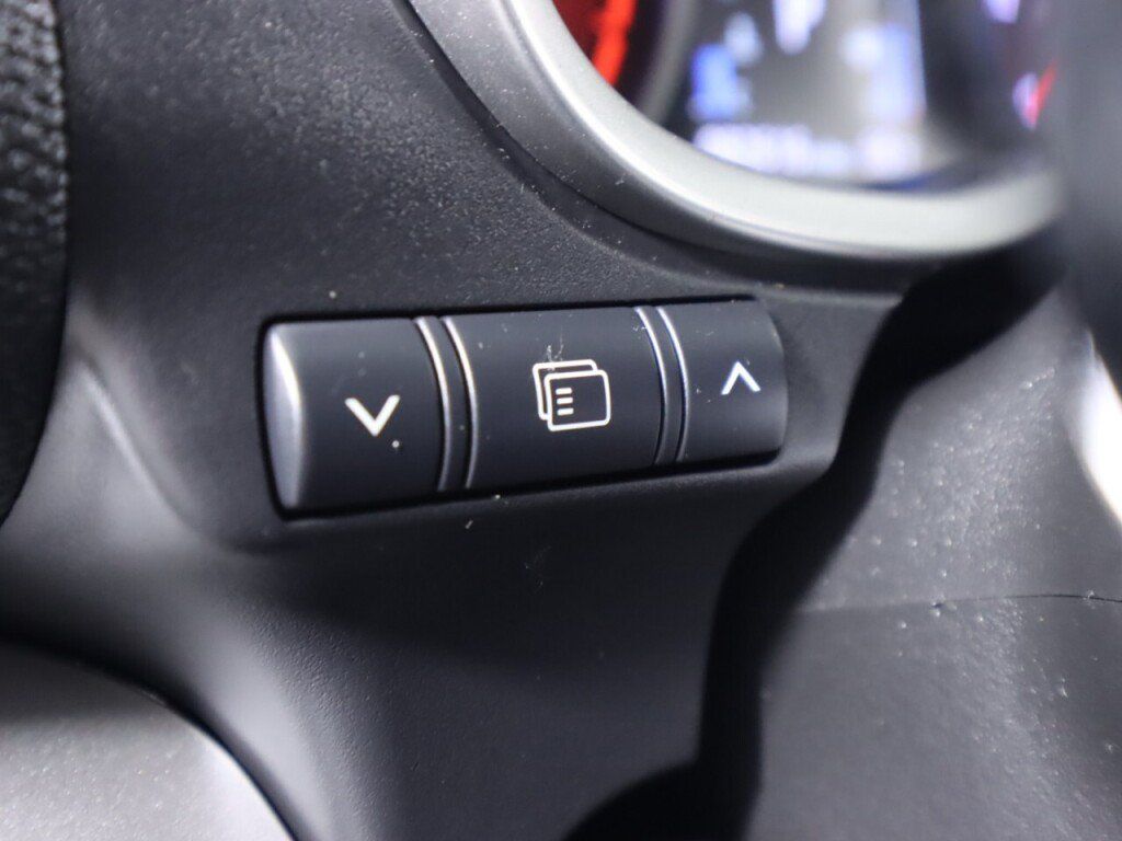 Used 2022 Mitsubishi Eclipse Cross SE AWD/4WD image 11