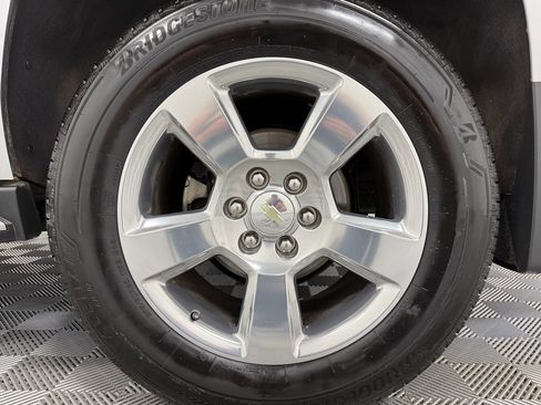 Used 2019 Chevrolet Tahoe Premier AWD/4WD image 35