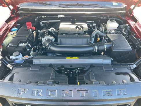 Used 2024 Nissan Frontier PRO-4X w/ Off-Road Protection Package AWD/4WD image 32