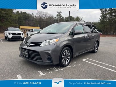 Used 2018 Toyota Sienna LE