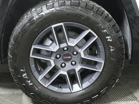 New 2026 GMC Terrain AT4 w/ Convenience Package III image 10