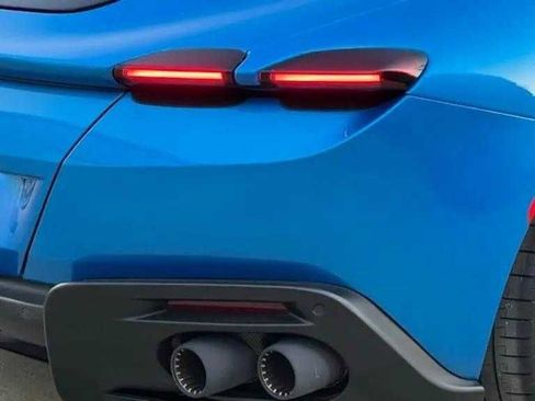 Used 2024 Ferrari Roma Spider image 52