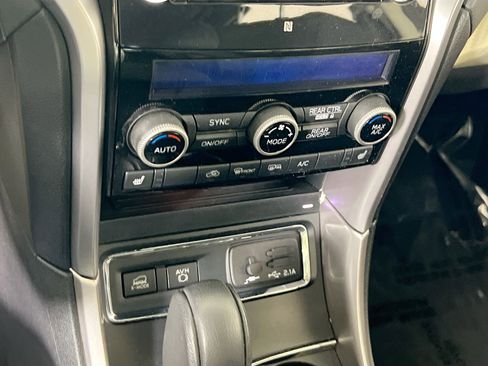 Used 2022 Subaru Ascent Premium w/ Convenience Package image 15