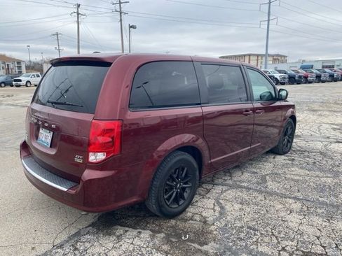 Used 2019 Dodge Grand Caravan GT image 4